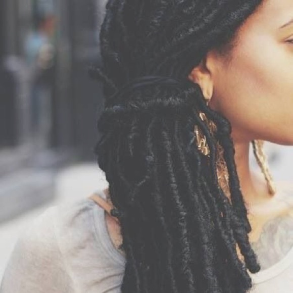 Meet your Posher, Audrey - Picture 1 of 1